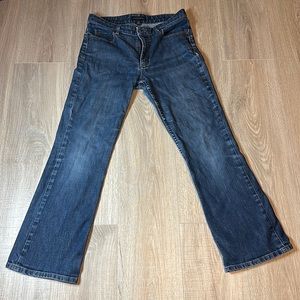 Banana Republic Woman’s size 8P boot cut jeans